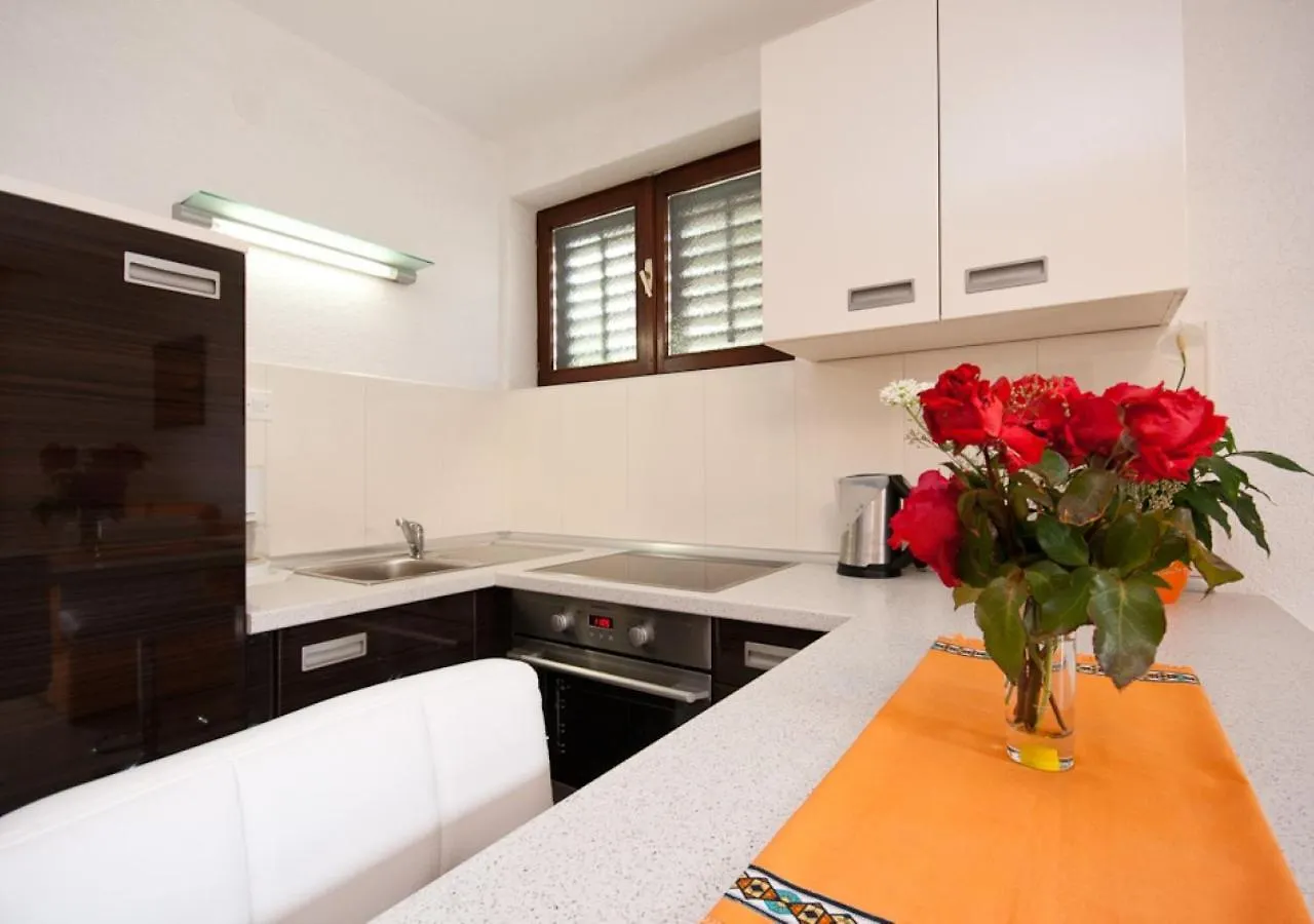 Apartments Bozo Baška
